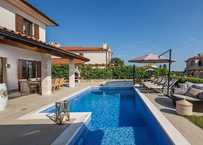 Theo Holiday home Visnjan